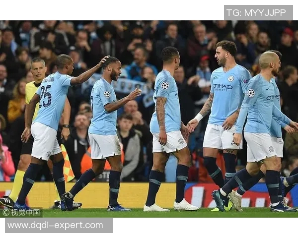 意甲激战曼城与巴黎圣日耳曼战平精彩瞬间引发全场热烈反响