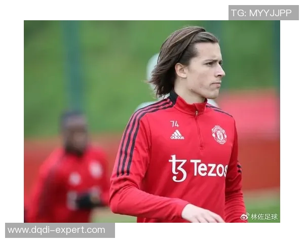 足总杯惊天逆转本菲卡5-1曼联全场沸腾补时进球引发转会热议