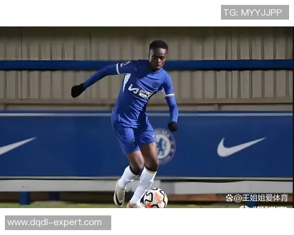 中超历史冷门切尔西大胜曼联补时进球引发全场狂欢